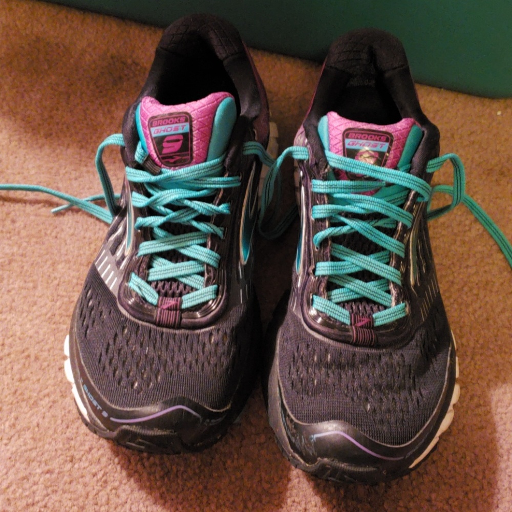 Women's Brooks Ghost 9 running shoes